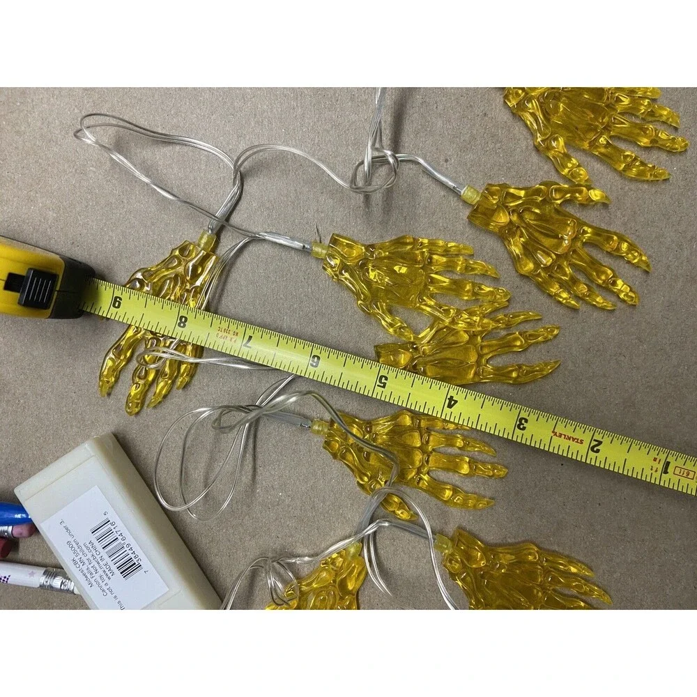 Midwest-CBK Halloween Spooky Scary Light Up Hands Hanging 3 Foot Light String